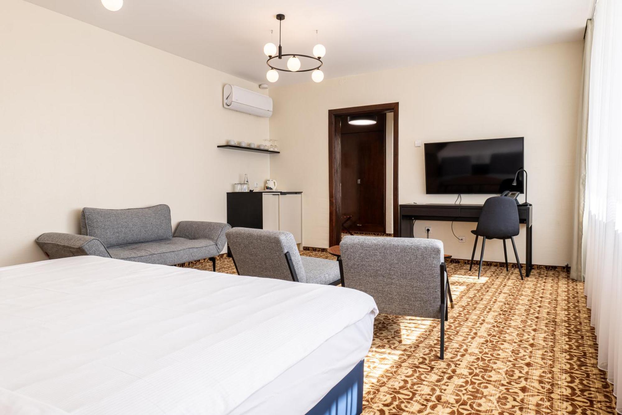 Zilvinas 4*